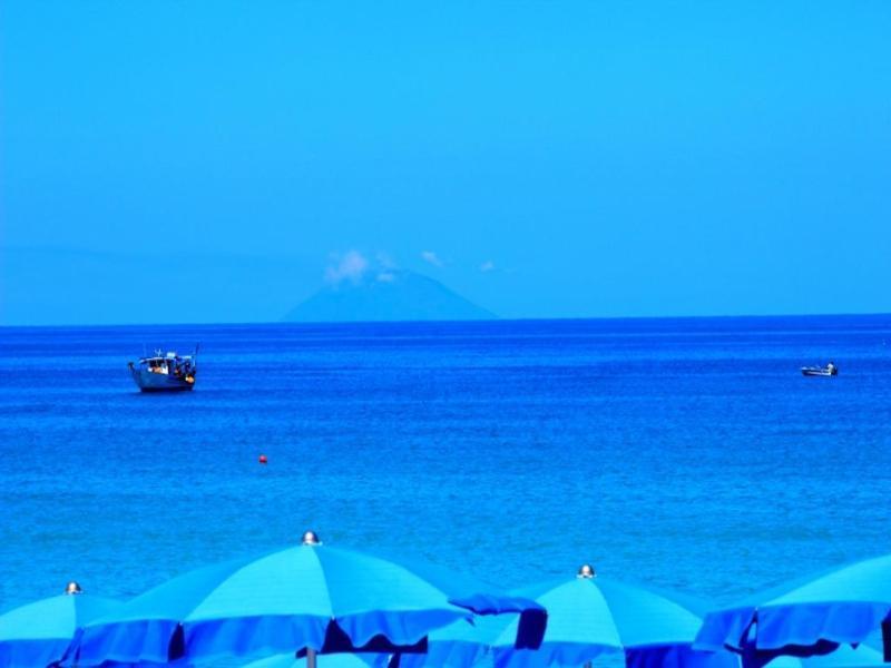 Blu Tropical Resort Zambrone Exterior foto