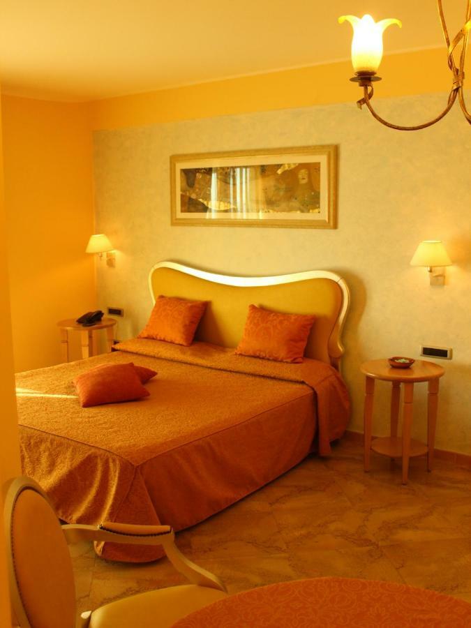 Blu Tropical Resort Zambrone Exterior foto
