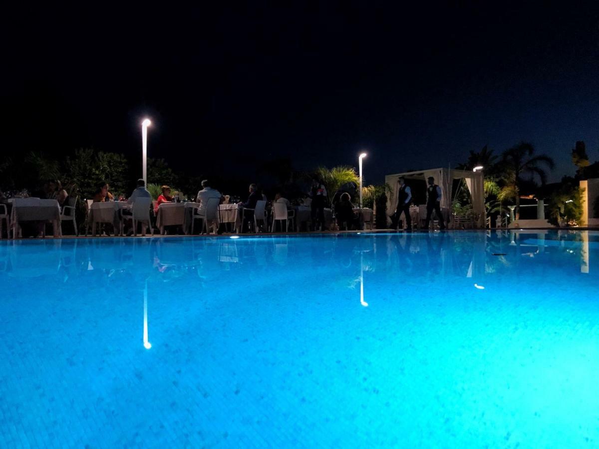 Blu Tropical Resort Zambrone Exterior foto